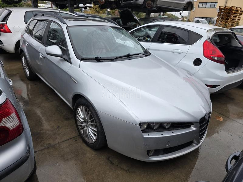 Alfa Romeo 159 2008. god. -  kompletan auto u delovima