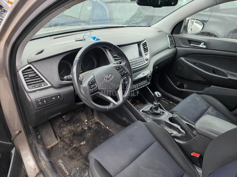 Hyundai Tucson 2017. god. -  kompletan auto u delovima