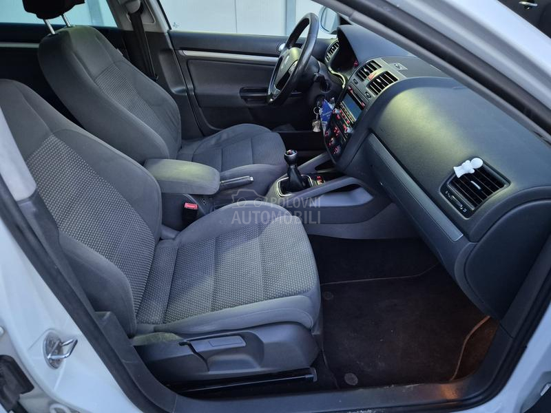 Volkswagen Golf 5 2.0tdi