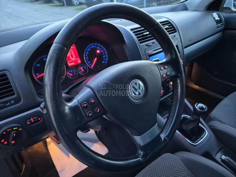 Volkswagen Golf 5 2.0tdi