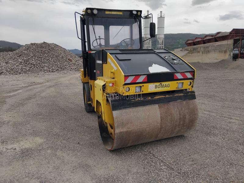 BOMAG 157