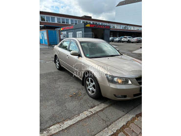 Hyundai Sonata 2.0 d 2006. god. -  kompletan auto u delovima