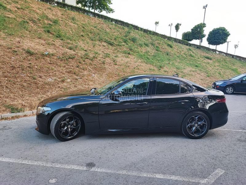 Alfa Romeo Giulia 