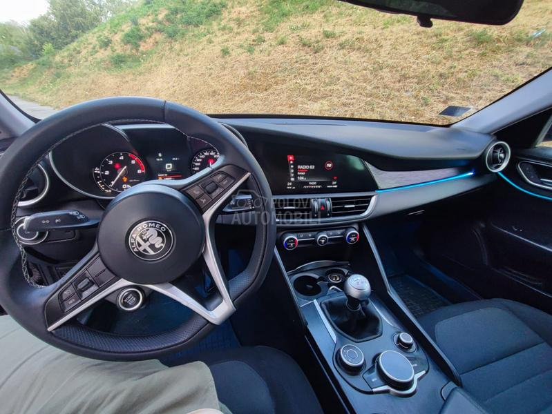 Alfa Romeo Giulia 