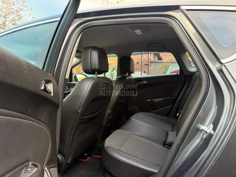 Opel Astra J 1.7 CDTI COSMO