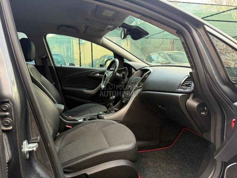 Opel Astra J 1.7 CDTI COSMO