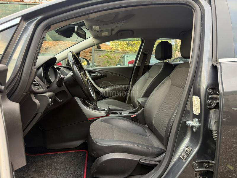 Opel Astra J 1.7 CDTI COSMO