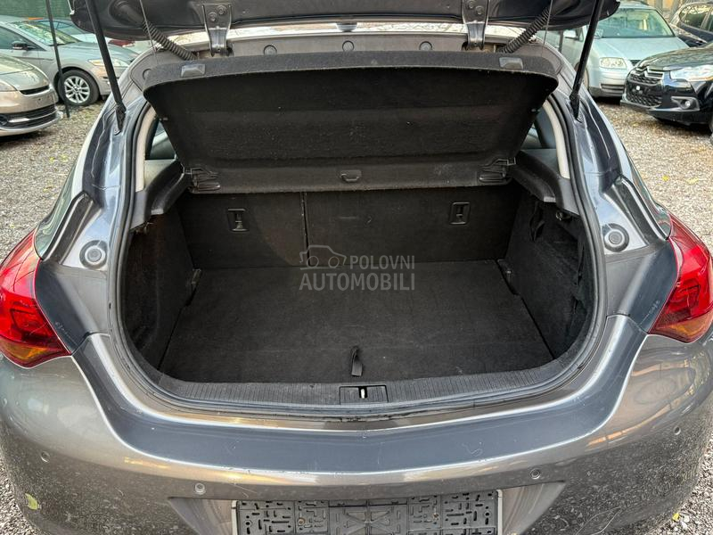 Opel Astra J 1.7 CDTI COSMO