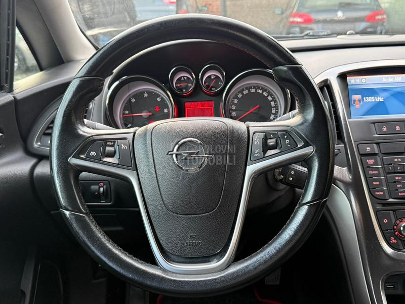 Opel Astra J 1.7 CDTI COSMO