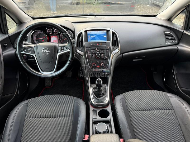 Opel Astra J 1.7 CDTI COSMO