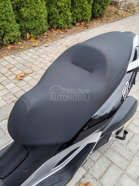 Piaggio MP3 Yourban 300 LT