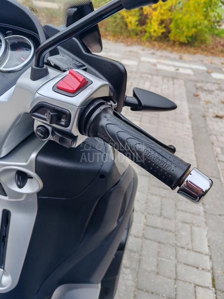 Piaggio MP3 Yourban 300 LT