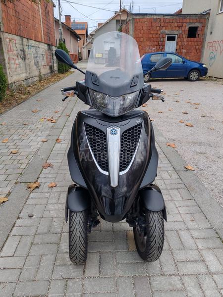 Piaggio MP3 Yourban 300 LT