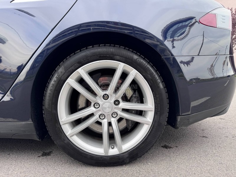 Tesla Model S S 85D Dual Motor