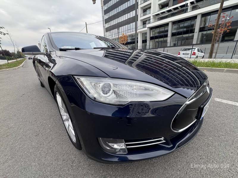 Tesla Model S S 85D Dual Motor