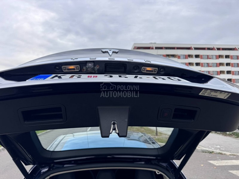 Tesla Model S S 85D Dual Motor