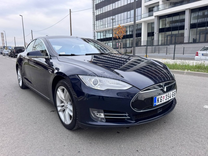 Tesla Model S S 85D Dual Motor