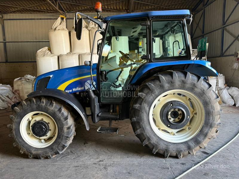 New Holland T5060
