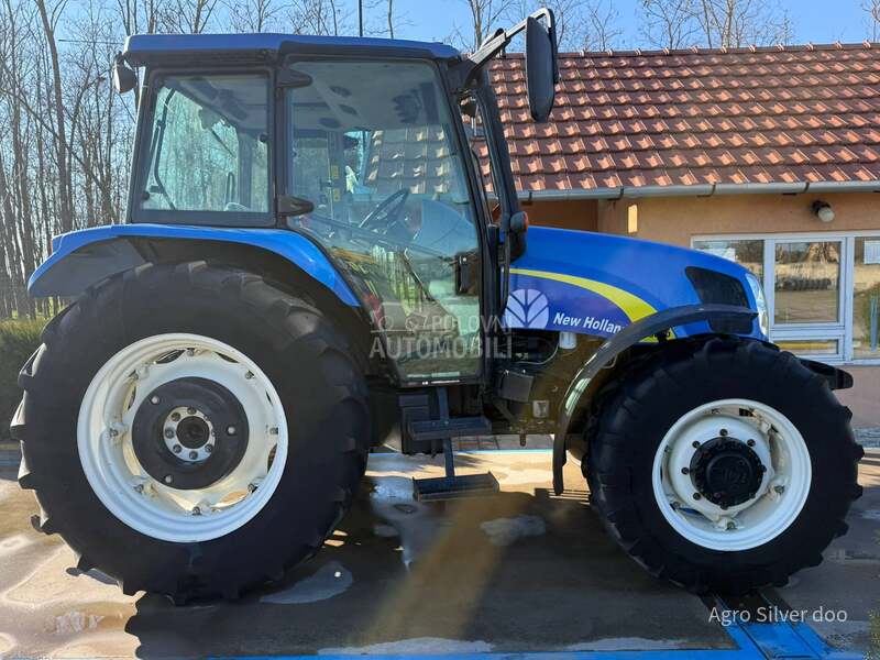 New Holland T5060