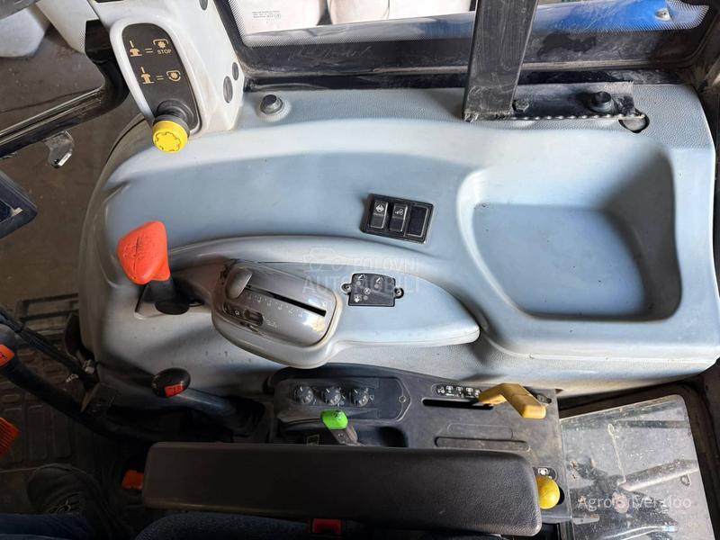 New Holland T5060