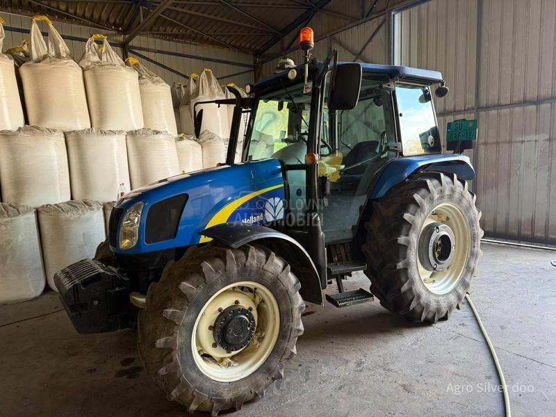 New Holland T5060