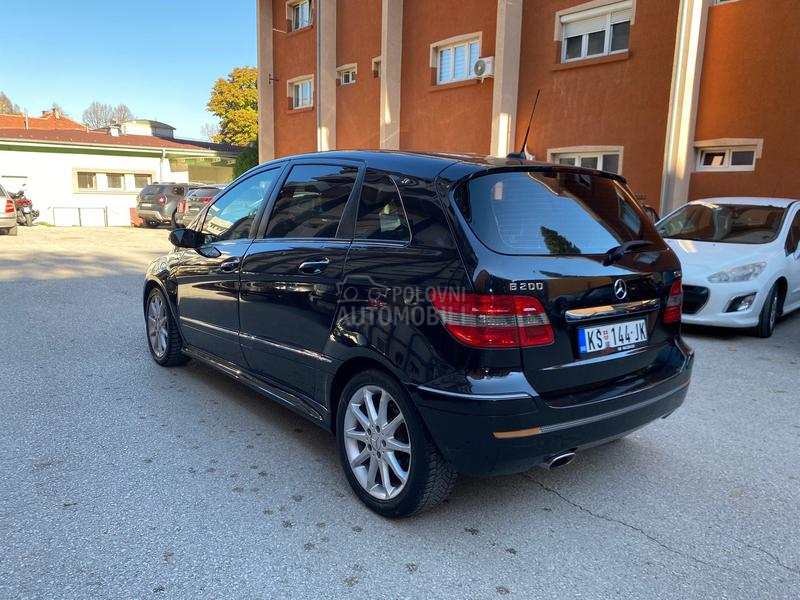 Mercedes Benz B 200 AUT