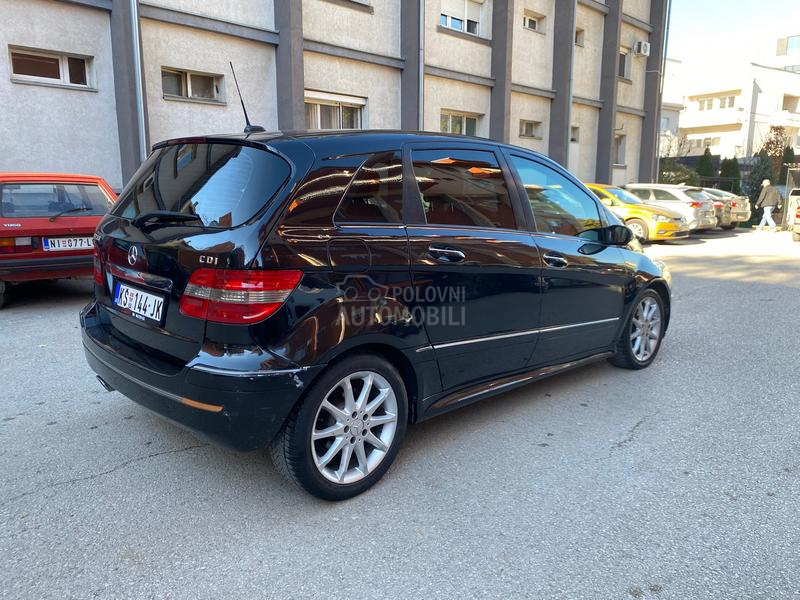 Mercedes Benz B 200 AUT