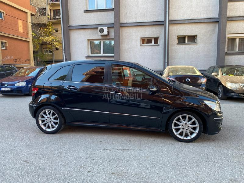 Mercedes Benz B 200 AUT