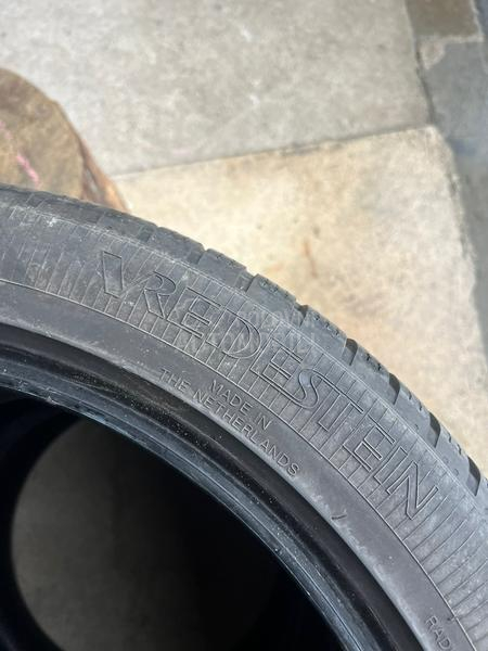 Vredestein 245/40 R18 Zimska