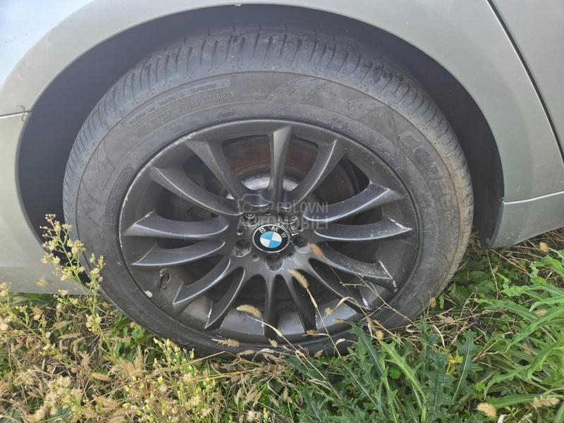 BMW 730 2010. god. -  kompletan auto u delovima