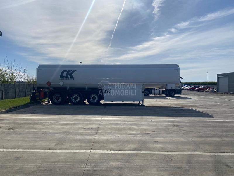 Schwarzmuller SATTELANMANGER