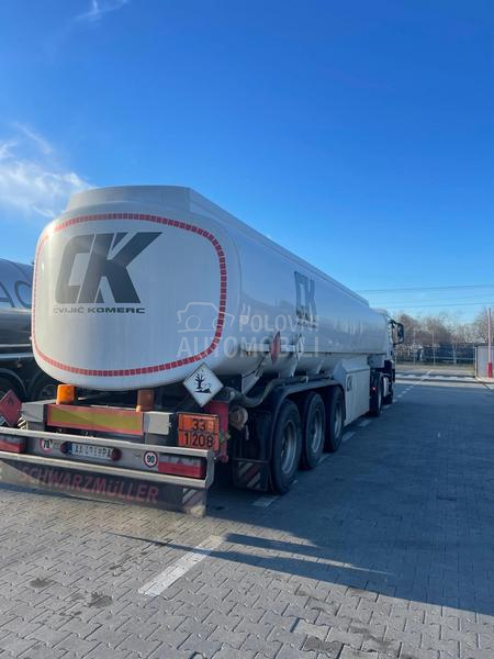 Schwarzmuller SATTELANMANGER