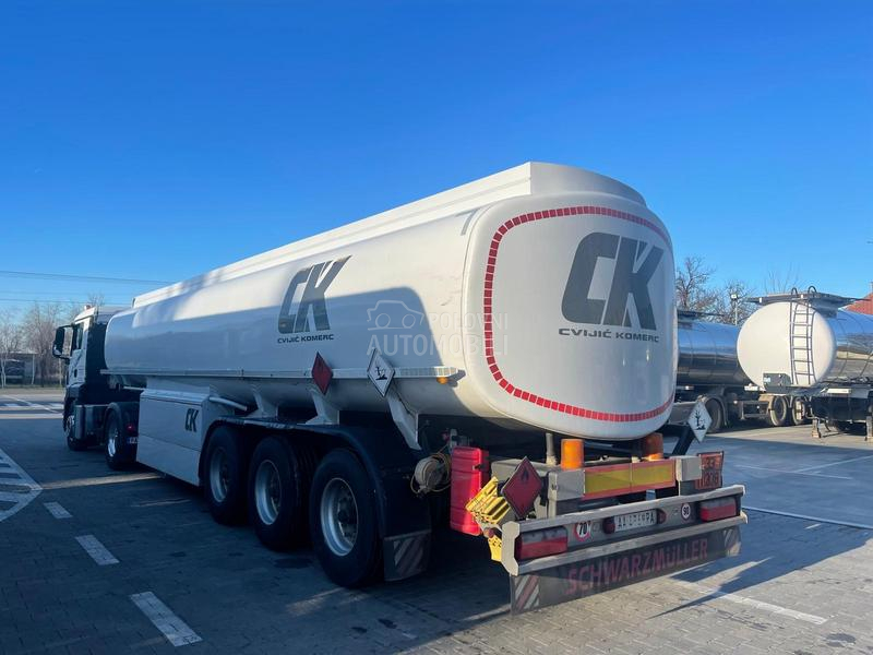 Schwarzmuller SATTELANMANGER