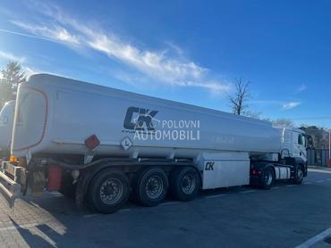 Schwarzmuller SATTELANMANGER