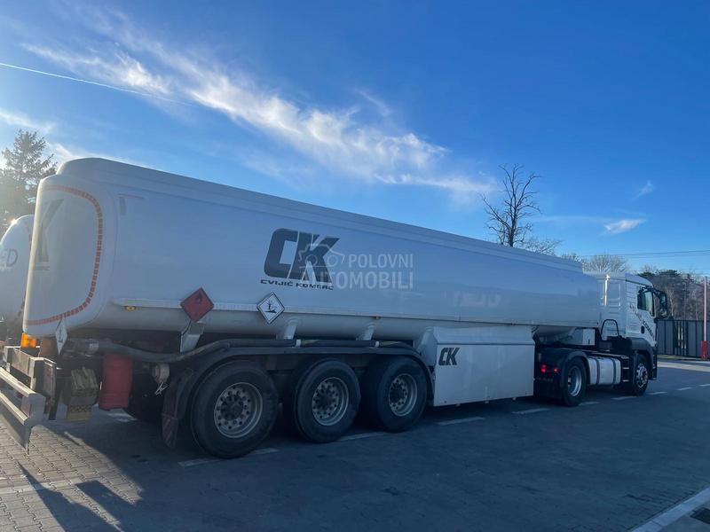 Schwarzmuller SATTELANMANGER