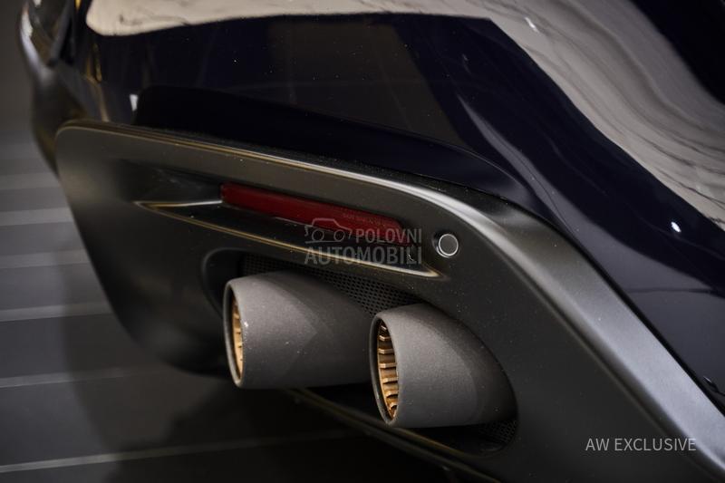 Ferrari Roma Blu Pozzi