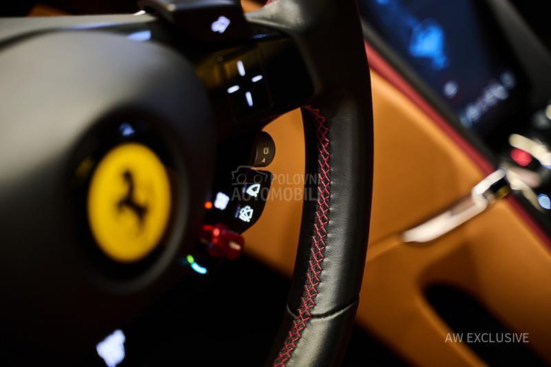 Ferrari Roma Blu Pozzi