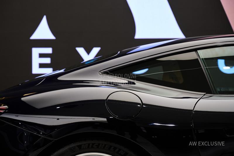 Ferrari Roma Blu Pozzi