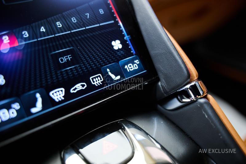 Ferrari Roma Blu Pozzi