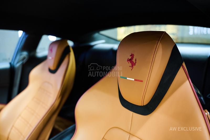 Ferrari Roma Blu Pozzi