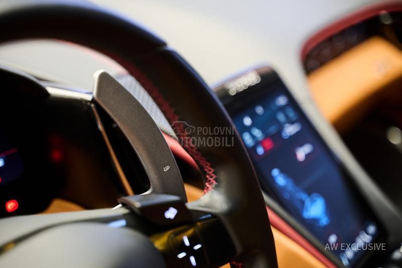 Ferrari Roma Blu Pozzi