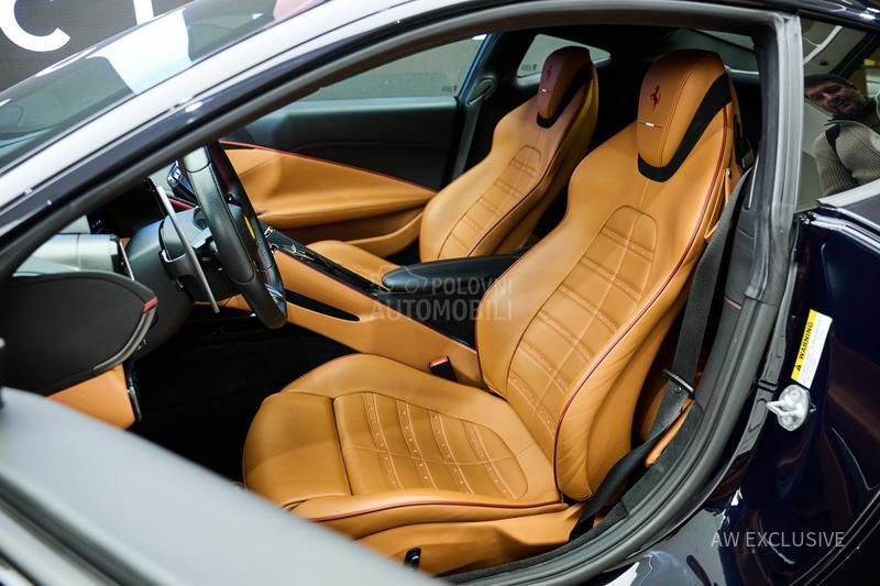 Ferrari Roma Blu Pozzi