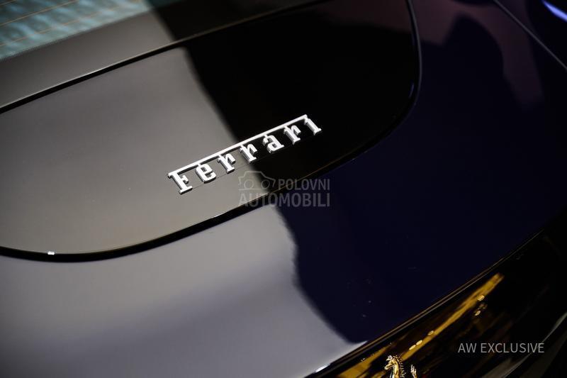 Ferrari Roma Blu Pozzi