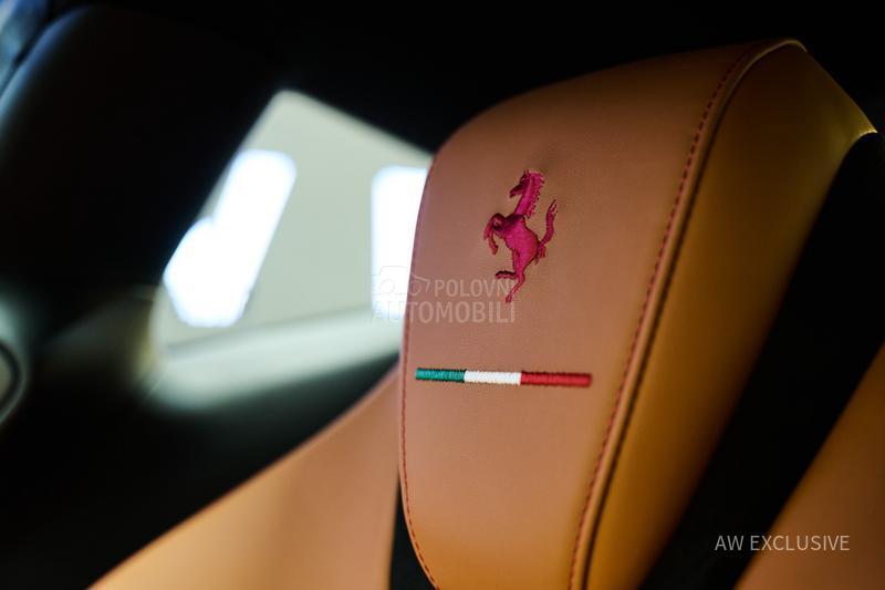 Ferrari Roma Blu Pozzi