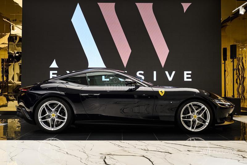 Ferrari Roma Blu Pozzi