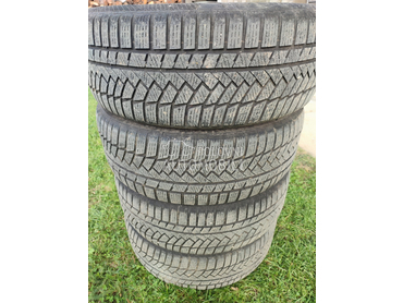 Continental 215/55 R17 Zimska