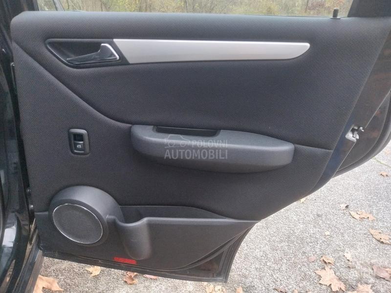 Mercedes Benz A 200 AVANTGARDE