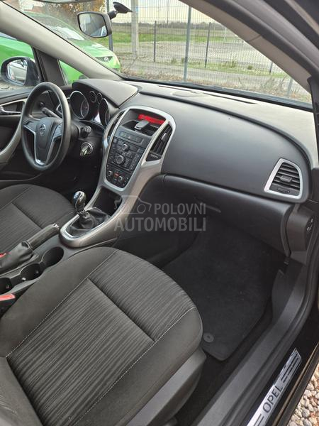 Opel Astra J 1.7 Diesel N O V A
