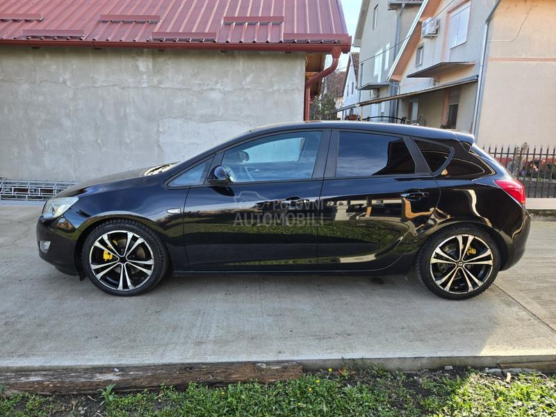 Opel Astra J 1.7 Diesel N O V A