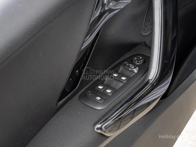 Peugeot 208 1.2PureTech Led